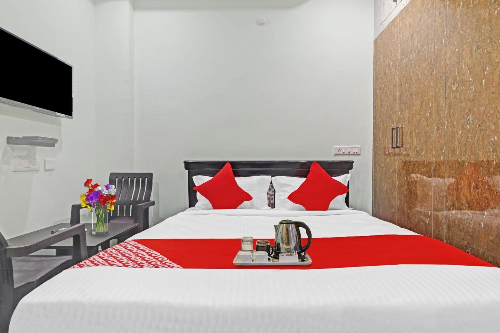 Hotel O Hanuma Residency Sururnagar Exterior photo